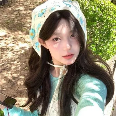 【社会反思】《明天，我会成为谁的女友》全集在线：出租女友、陪酒女、追星族的边缘女性真实生活图鉴